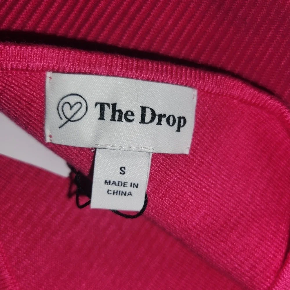 The Drop One Shoulder Hot Pink Ribbed Sleeveless Crop‎ Top - Size S